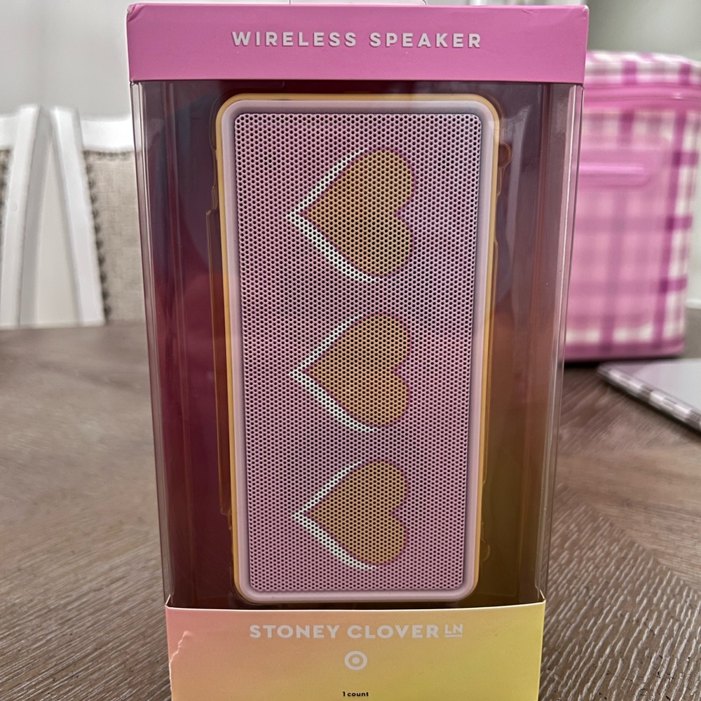 Stoney Clover Bluetooth Speaker